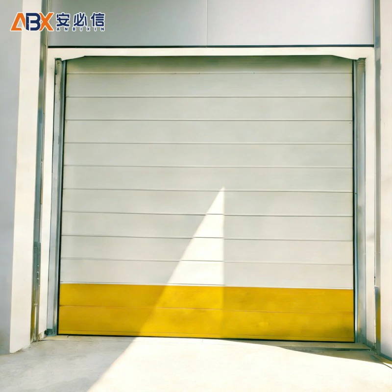 来宾滑升门